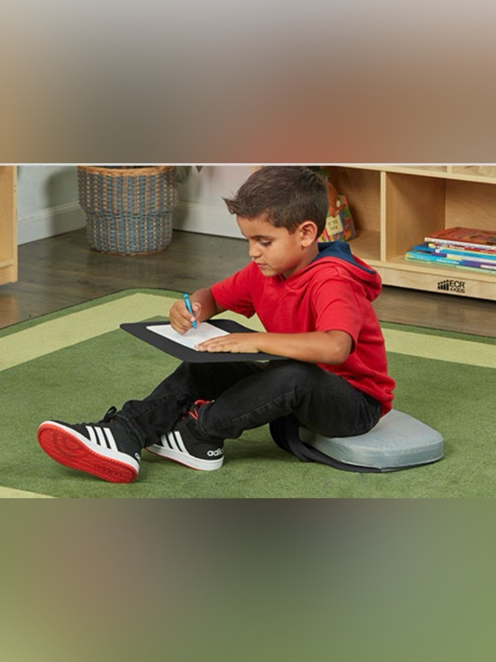 ECR4Kids The Surf Portable Lap Sitting Desk, Flexible Seating, Black